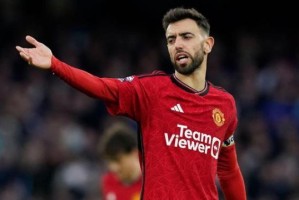 曼联9亿赞助肥约2025生效，不进欧冠每年倒扣千万