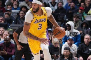 500万网彩票网-詹姆斯缺阵戴维斯独木难支 湖人季中赛后继续陨落