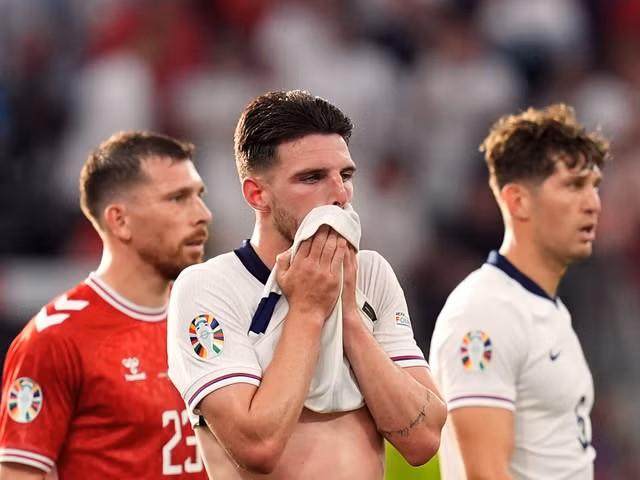 1718918793232023034.jpg 6.jpg